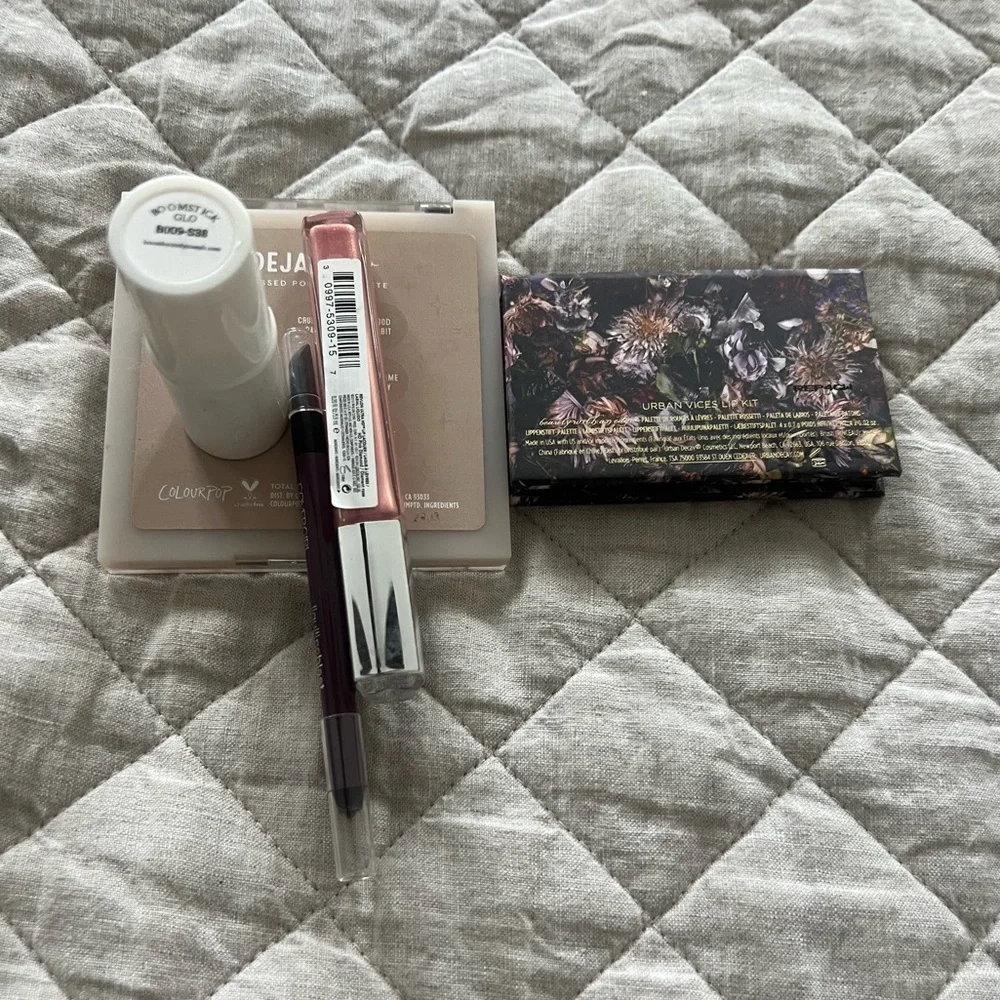 Urban Decay makeup bundle